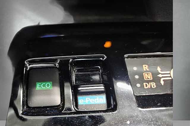 Nissan Leaf 39kWh N-Connecta